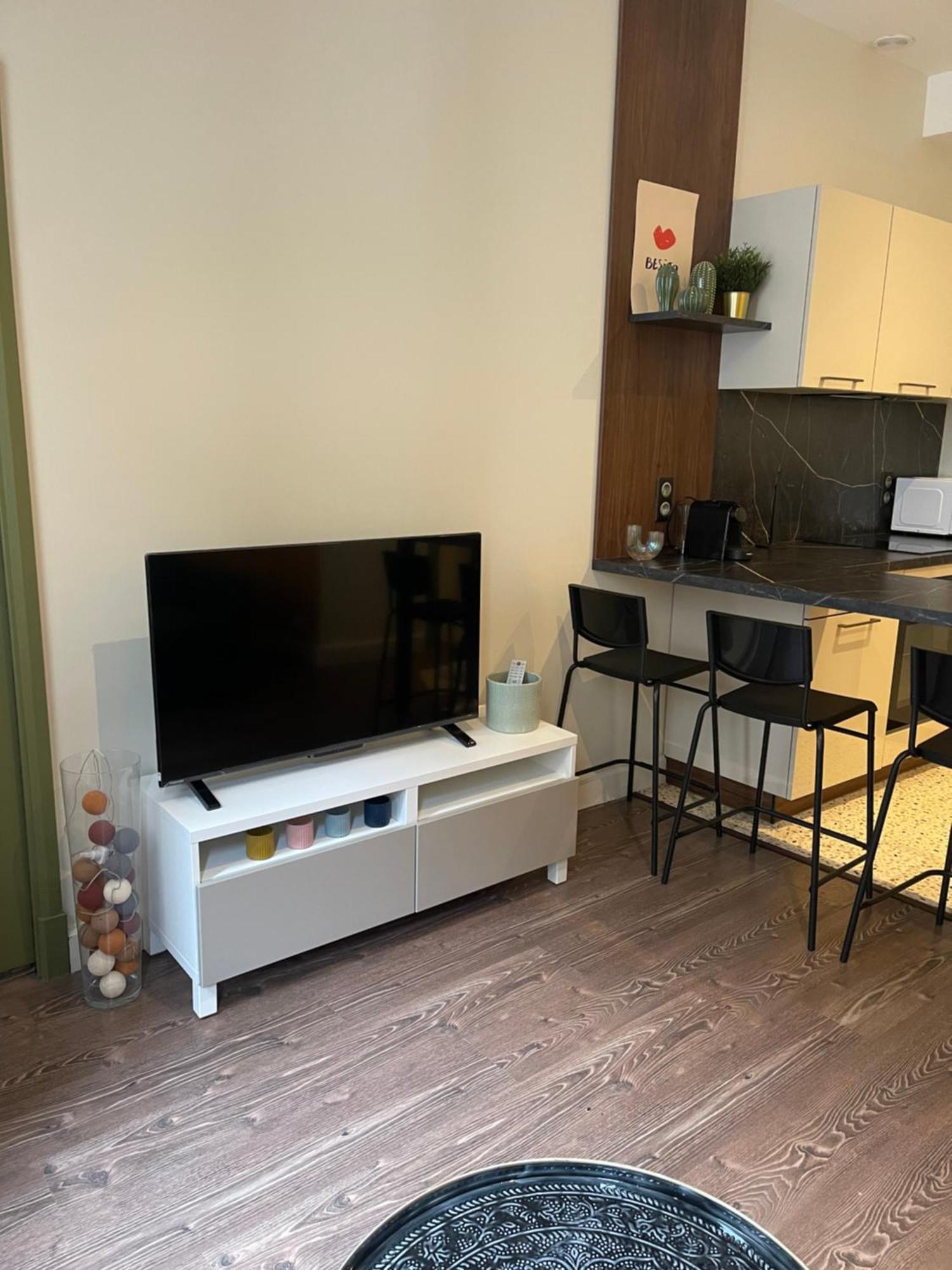 Appartement Au Coeur Du Centre Ville De Carcassonne Extérieur photo